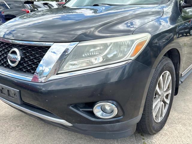 used 2015 Nissan Pathfinder car, priced at $9,911