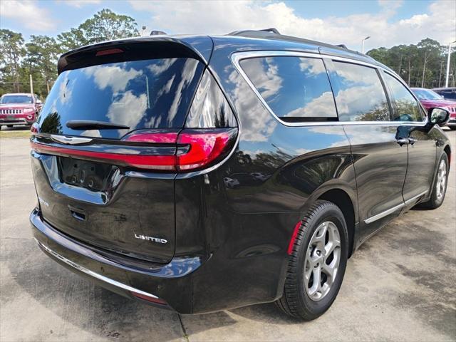 used 2023 Chrysler Pacifica car, priced at $33,777