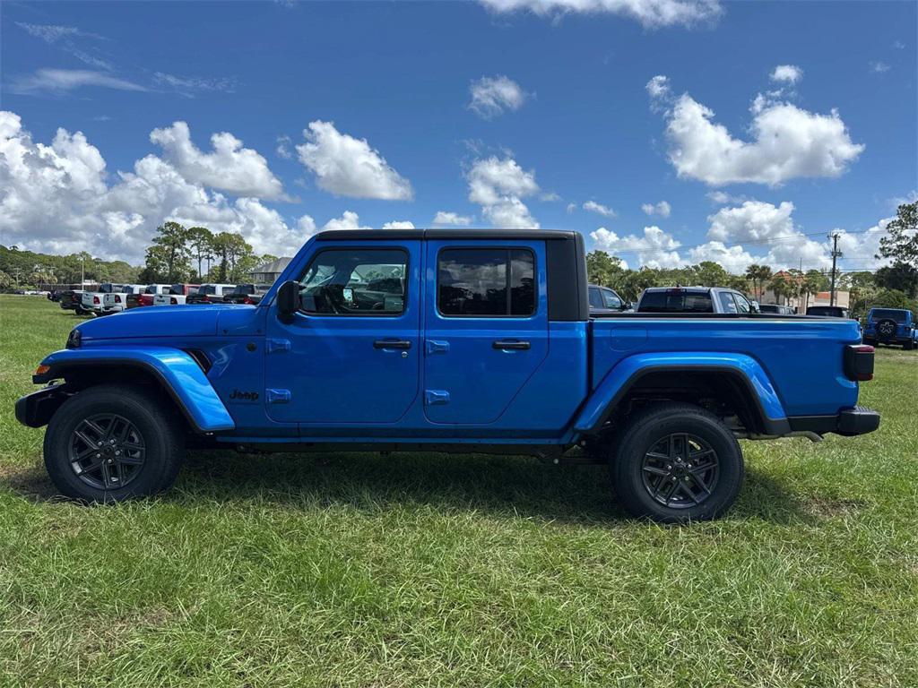 new 2025 Jeep Gladiator car, priced at $52,320