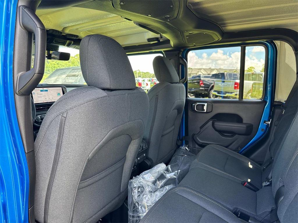 new 2025 Jeep Gladiator car, priced at $52,320