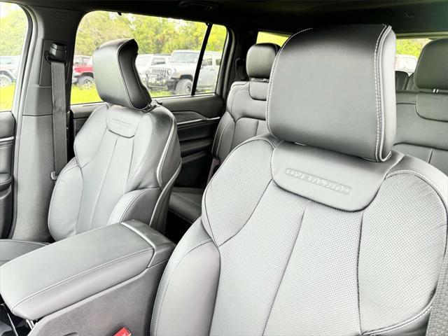 new 2024 Jeep Grand Cherokee L car, priced at $70,570