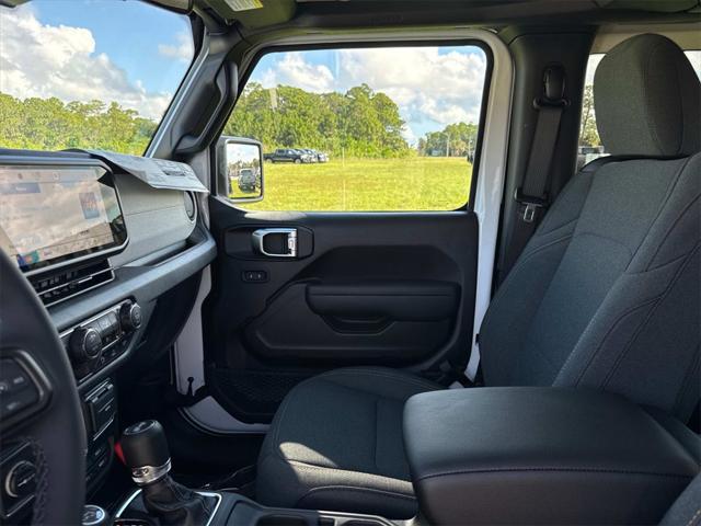 new 2025 Jeep Wrangler car, priced at $47,865