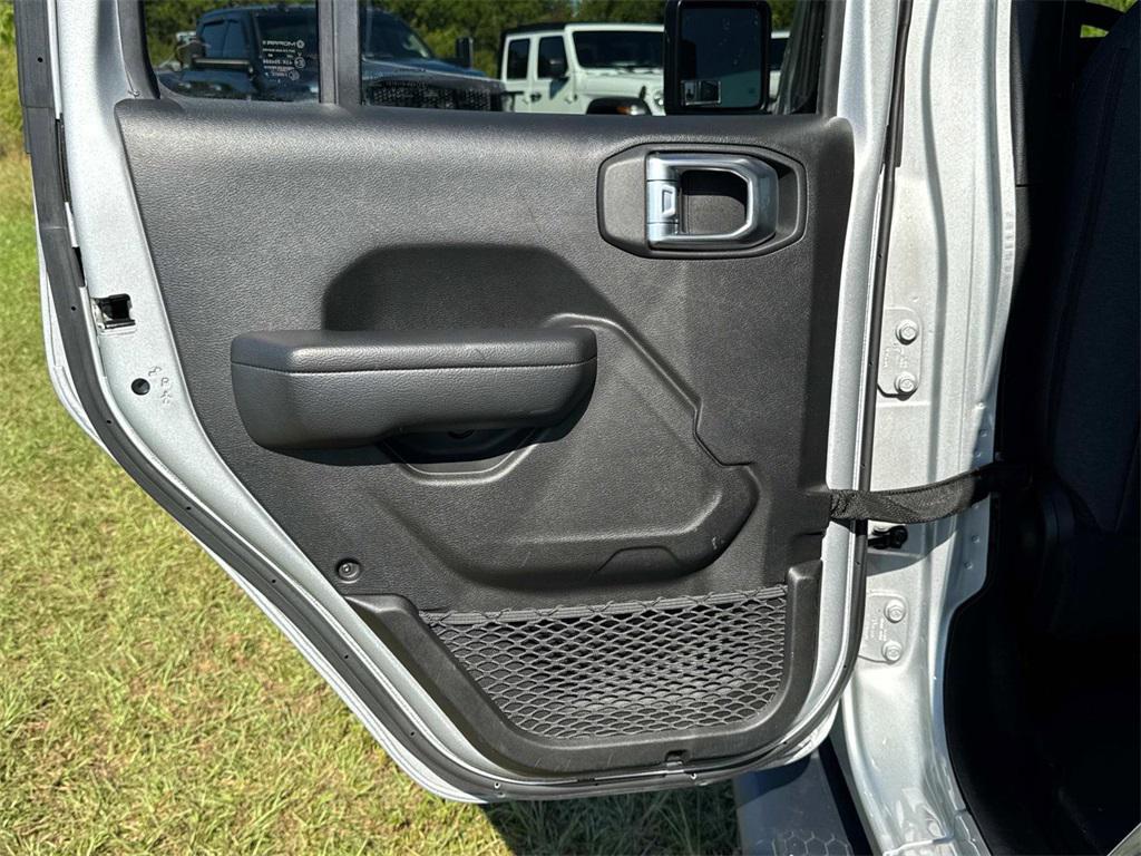 used 2024 Jeep Wrangler car, priced at $33,333