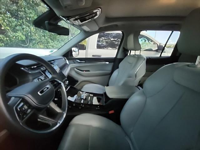 used 2022 Jeep Grand Cherokee car, priced at $38,911