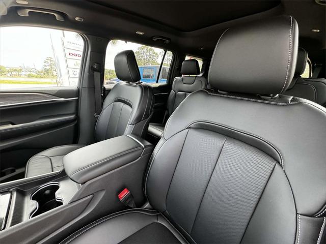 new 2024 Jeep Grand Cherokee L car, priced at $62,955