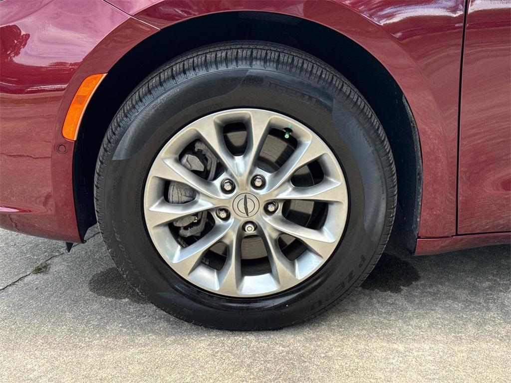 used 2023 Chrysler Pacifica car, priced at $32,944