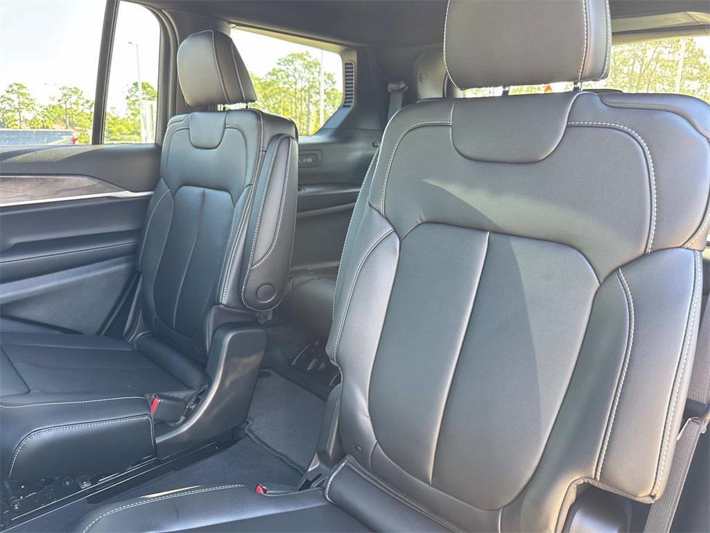 new 2025 Jeep Grand Cherokee L car, priced at $47,895