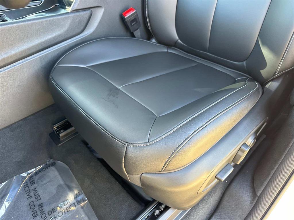 new 2025 Jeep Grand Cherokee L car, priced at $47,895