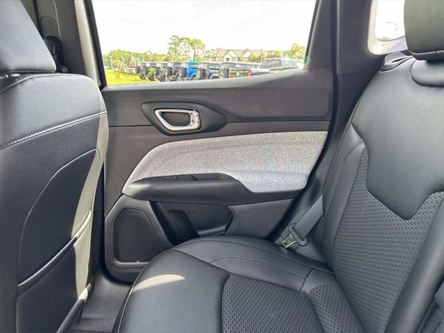 new 2025 Jeep Compass car, priced at $35,910
