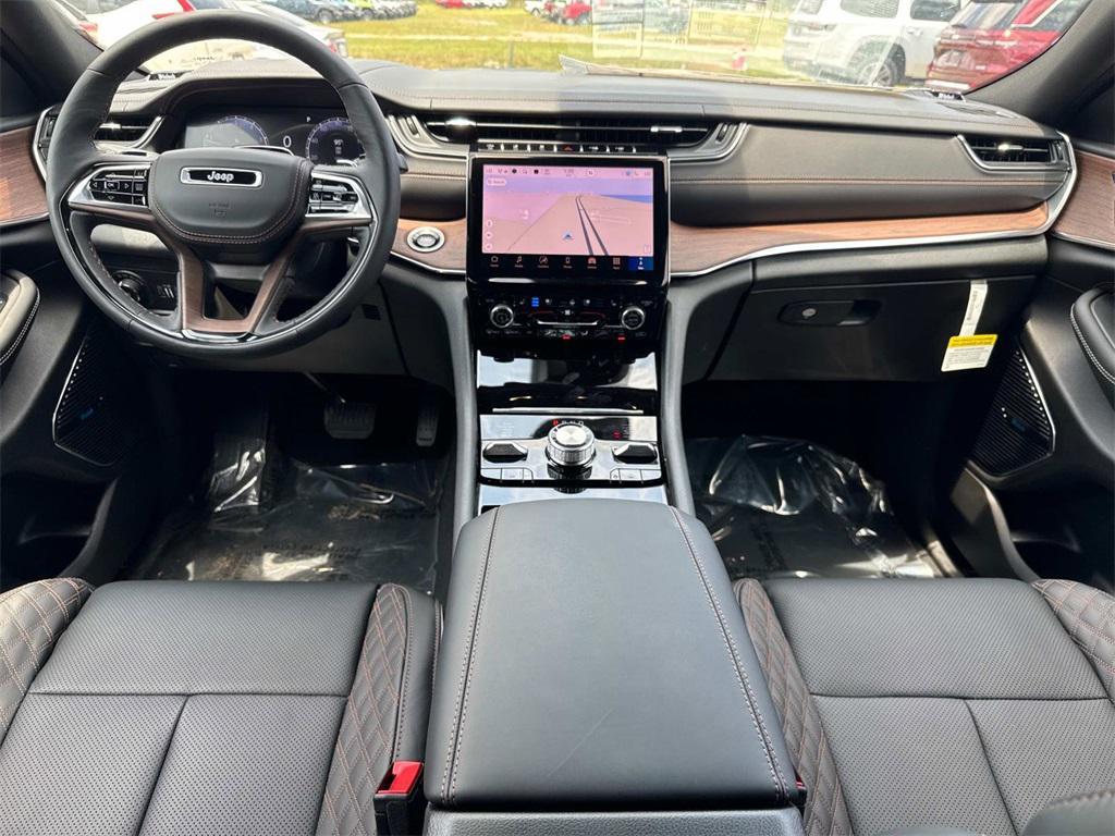 new 2025 Jeep Grand Cherokee L car, priced at $72,420