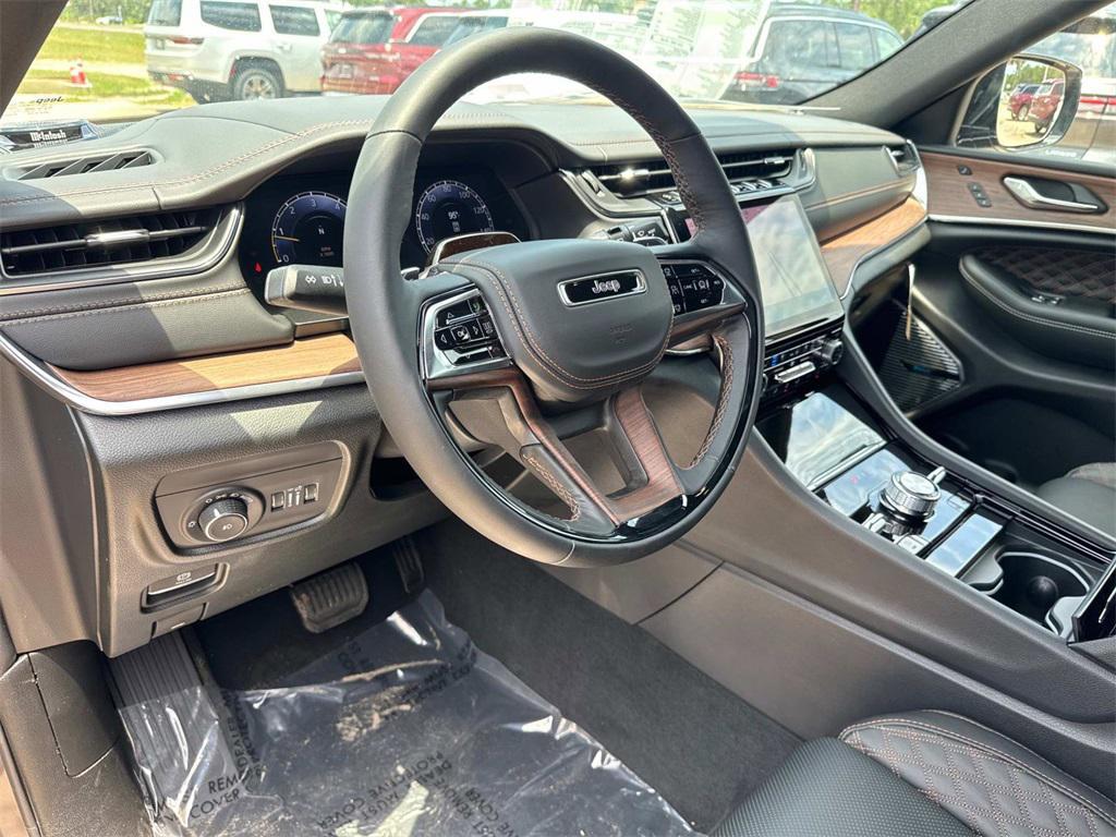 new 2025 Jeep Grand Cherokee L car, priced at $72,420