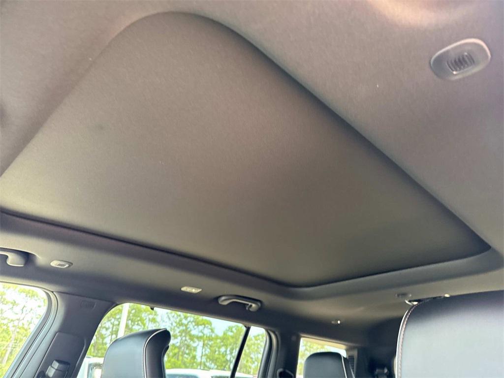 new 2025 Jeep Grand Cherokee L car, priced at $72,420