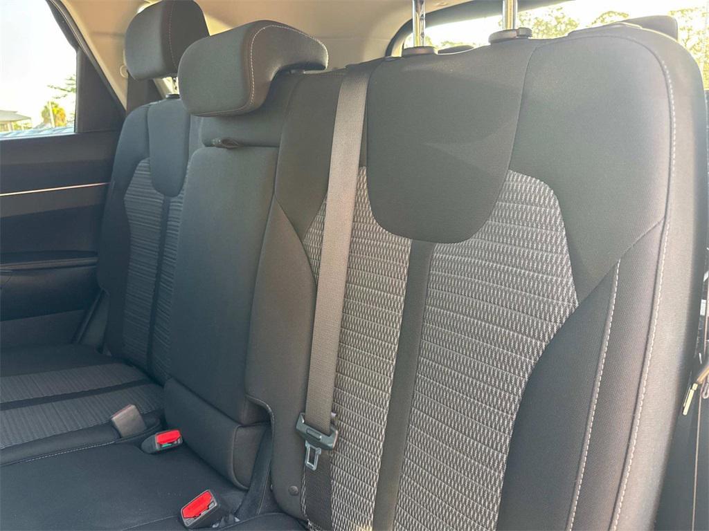 used 2023 Kia Sorento car, priced at $23,444