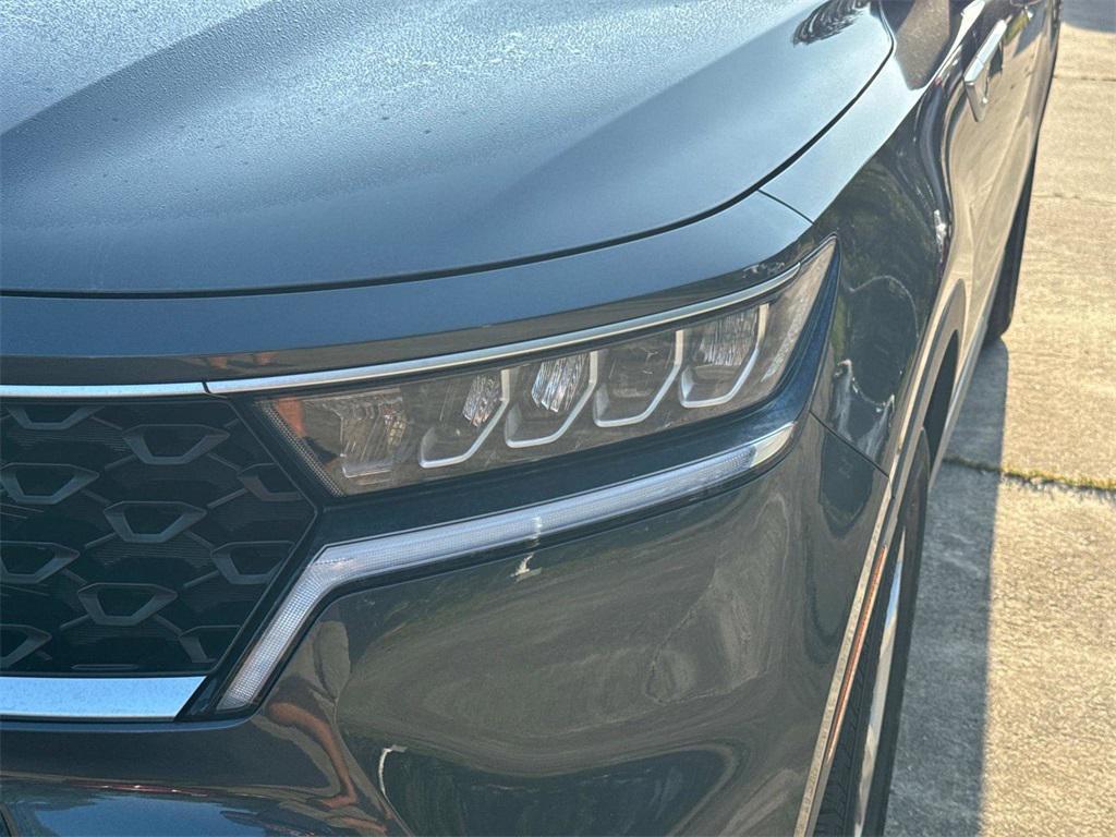 used 2023 Kia Sorento car, priced at $23,444