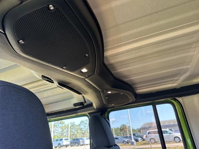 new 2025 Jeep Wrangler car