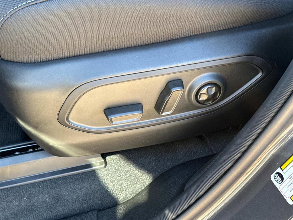 new 2025 Jeep Grand Cherokee L car, priced at $44,415