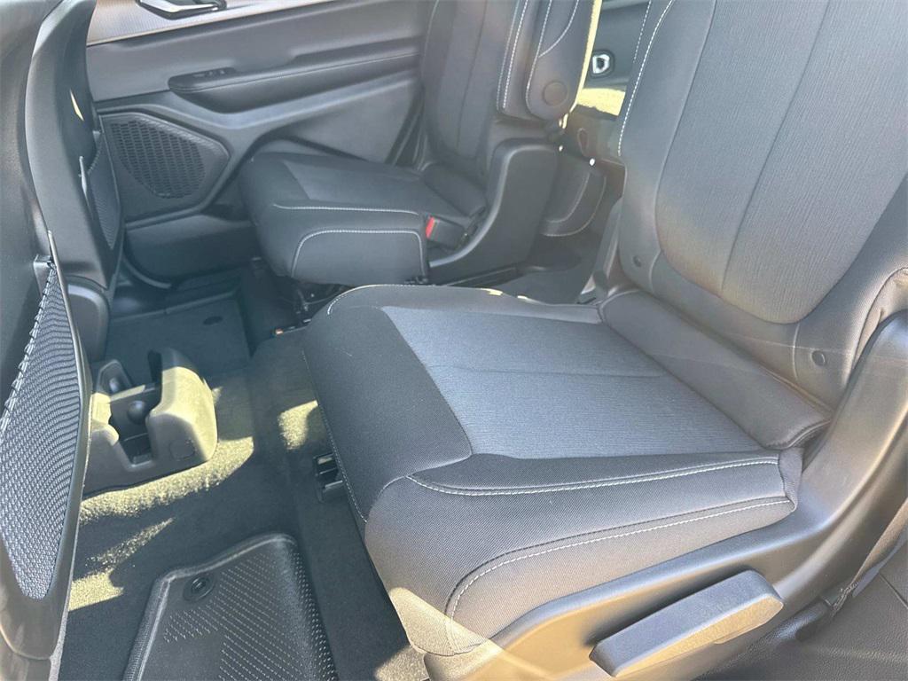 new 2025 Jeep Grand Cherokee L car, priced at $44,415