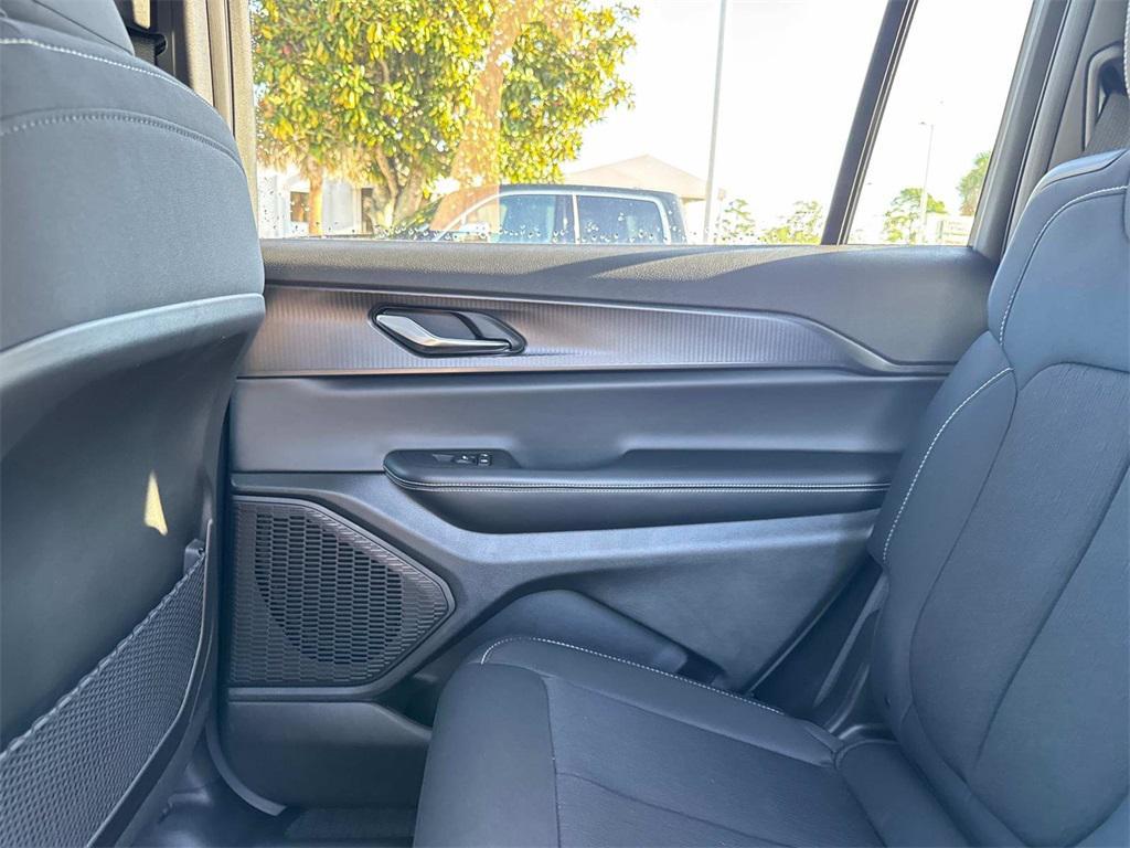 new 2025 Jeep Grand Cherokee L car, priced at $44,415