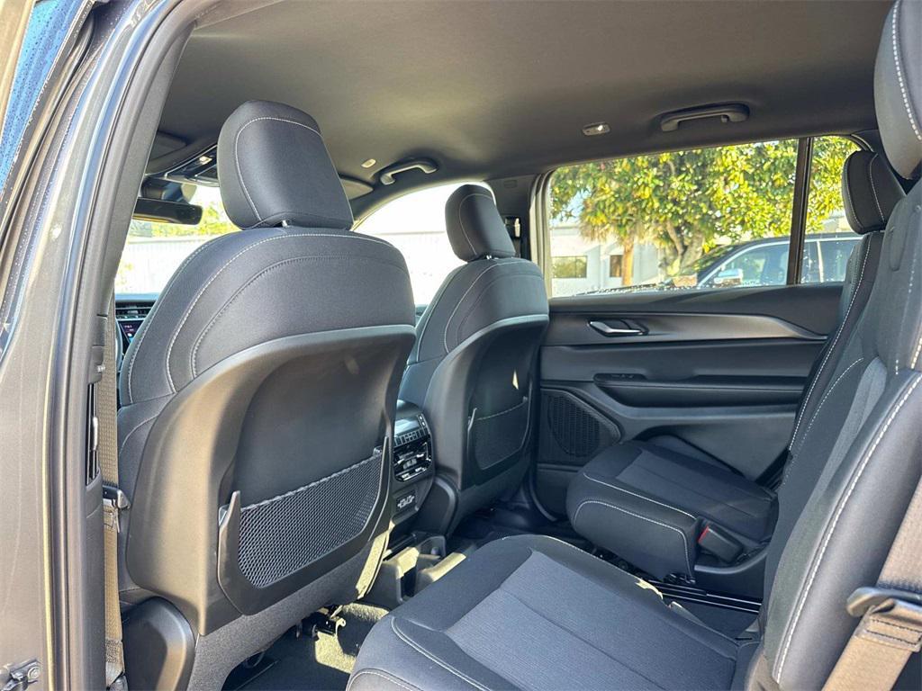 new 2025 Jeep Grand Cherokee L car, priced at $44,415