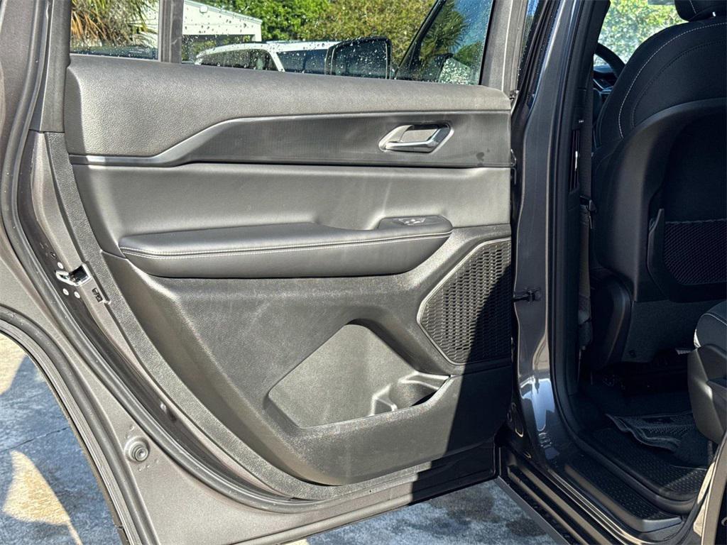 new 2025 Jeep Grand Cherokee L car, priced at $44,415