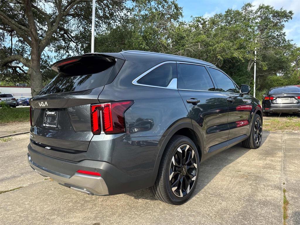 used 2024 Kia Sorento car, priced at $31,444