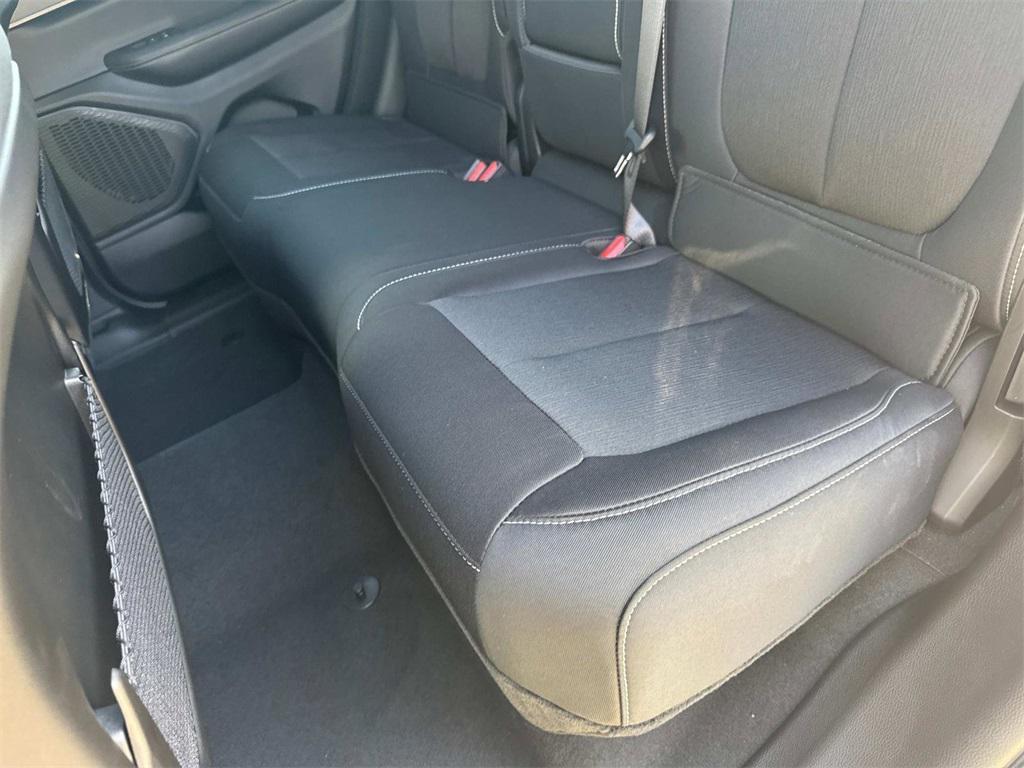 new 2025 Jeep Grand Cherokee car, priced at $41,575
