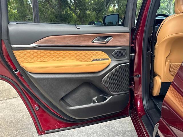 new 2025 Jeep Grand Cherokee L car, priced at $69,915