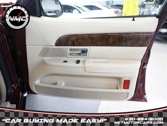 used 2009 Mercury Grand Marquis car, priced at $14,950