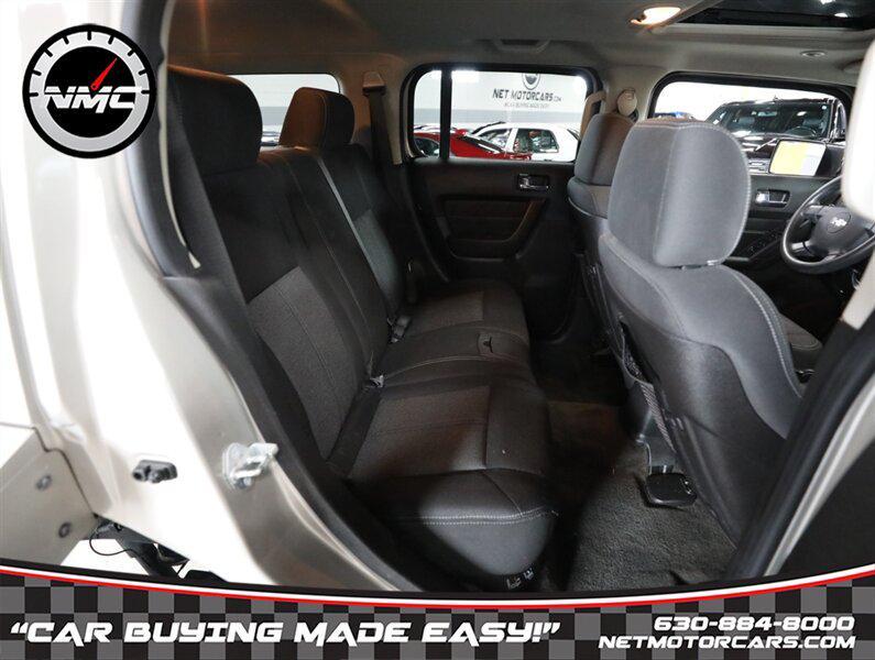 used 2009 Hummer H3 car, priced at $15,550