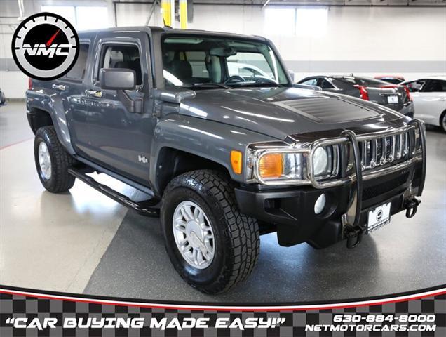 used 2009 Hummer H3 car, priced at $16,825