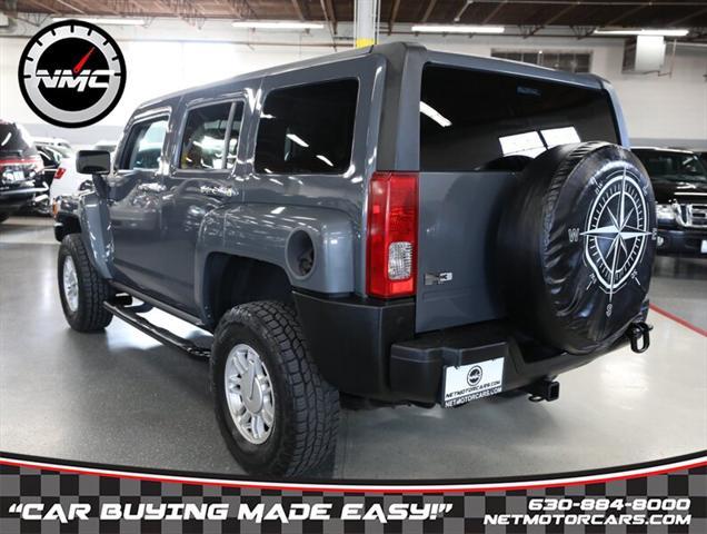 used 2009 Hummer H3 car, priced at $16,825