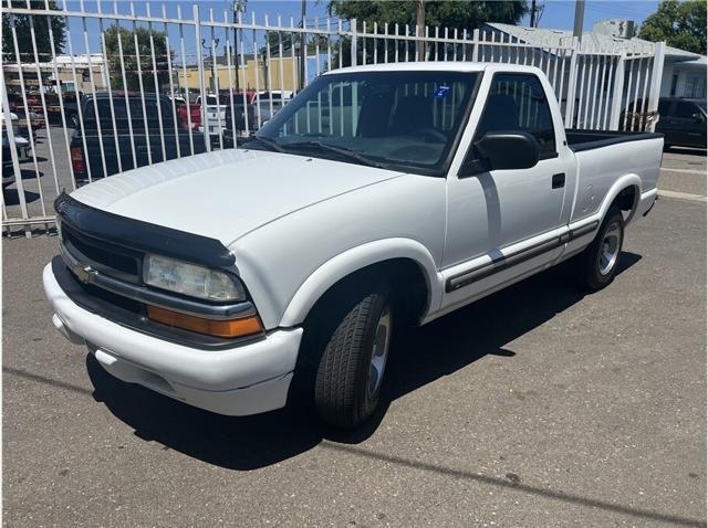 used 2001 Chevrolet S-10 car, priced at $6,995