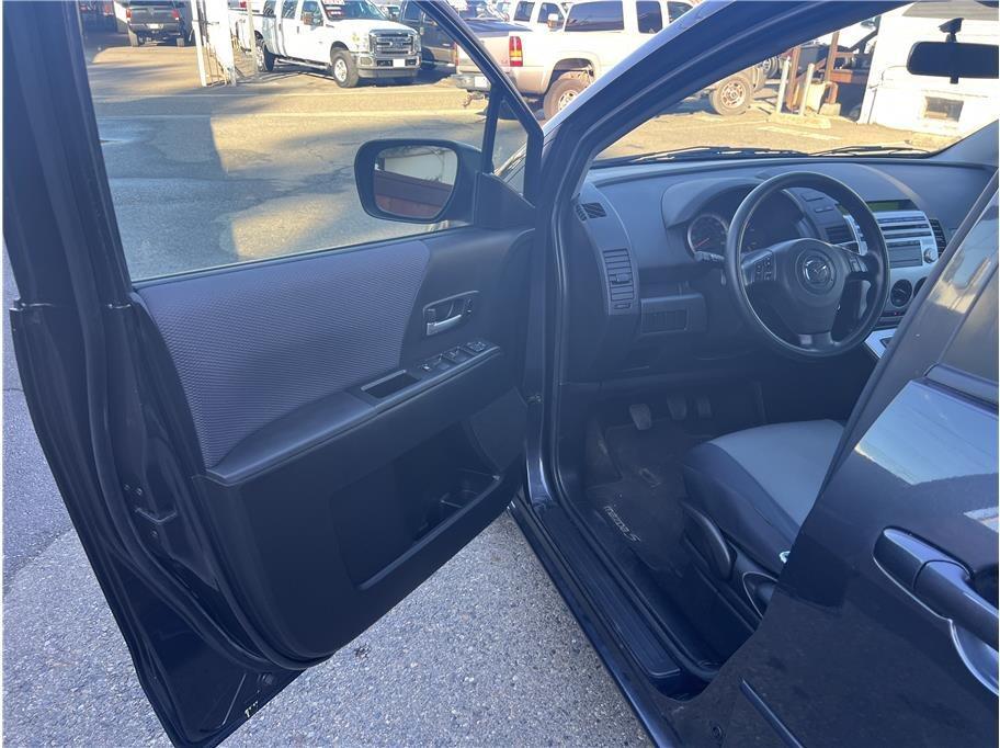 used 2006 Mazda Mazda5 car, priced at $6,995