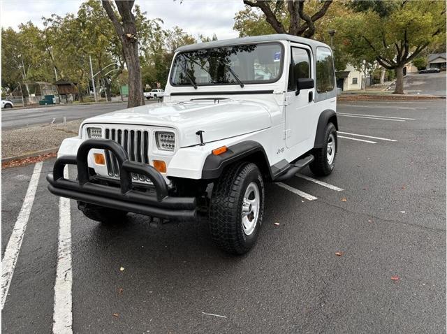 used 1992 Jeep Wrangler car, priced at $9,995