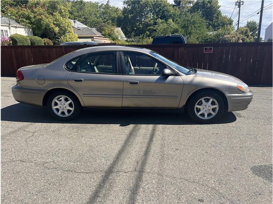 used 2006 Ford Taurus car, priced at $4,995