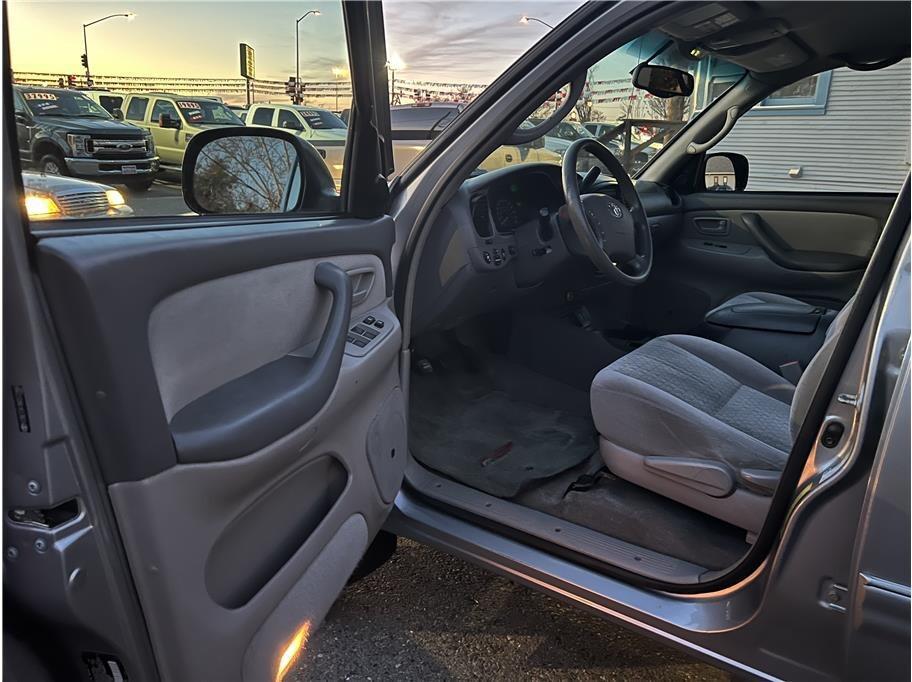 used 2006 Toyota Tundra car, priced at $15,995