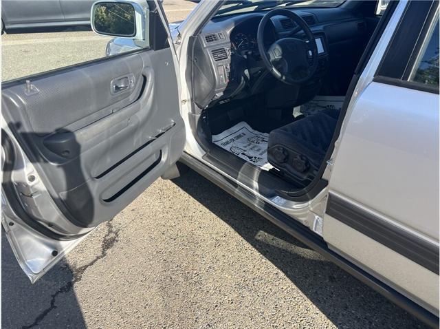used 2000 Honda CR-V car, priced at $7,995