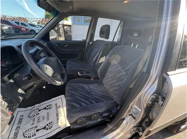 used 2000 Honda CR-V car, priced at $7,995