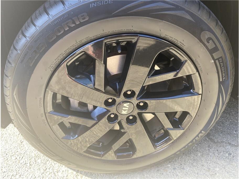 used 2021 Kia Sorento car, priced at $24,995