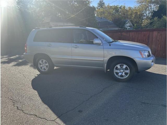 used 2003 Toyota Highlander car, priced at $13,995