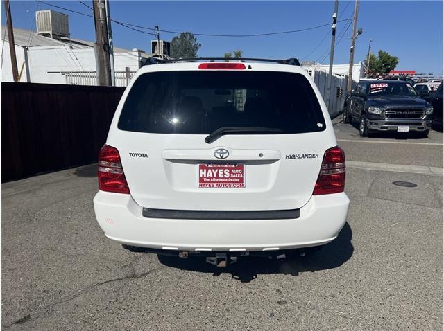used 2002 Toyota Highlander car, priced at $10,995