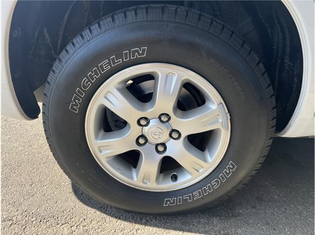 used 2002 Toyota Highlander car, priced at $10,995