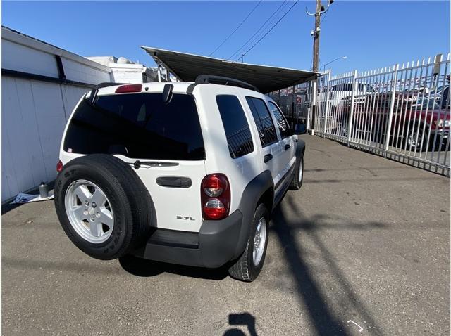 used 2007 Jeep Liberty car, priced at $4,995