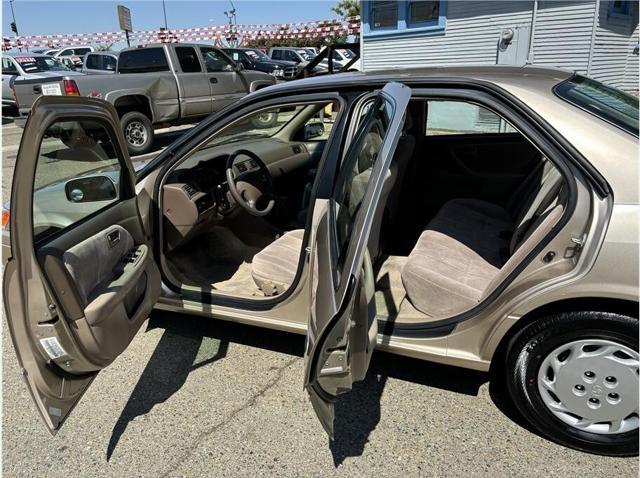 used 1998 Toyota Camry car, priced at $8,995