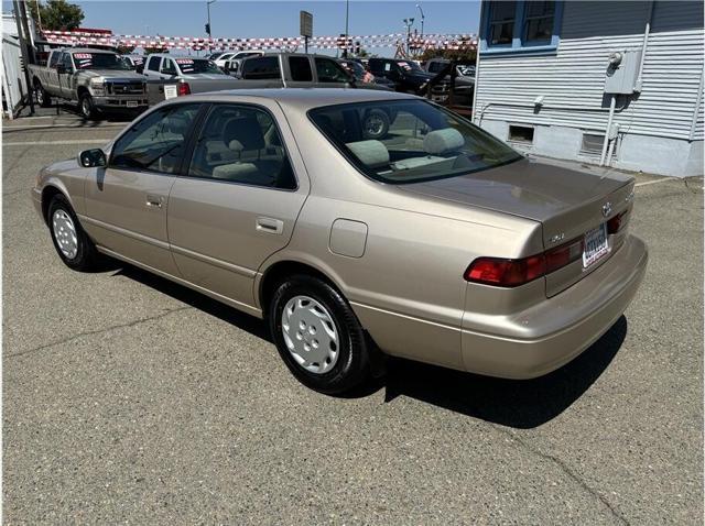 used 1998 Toyota Camry car, priced at $8,995