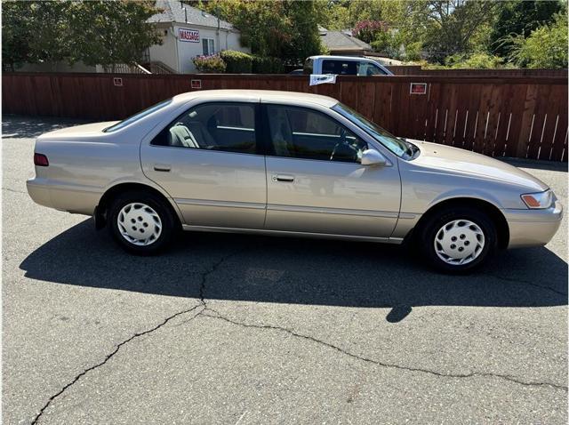 used 1998 Toyota Camry car, priced at $8,995