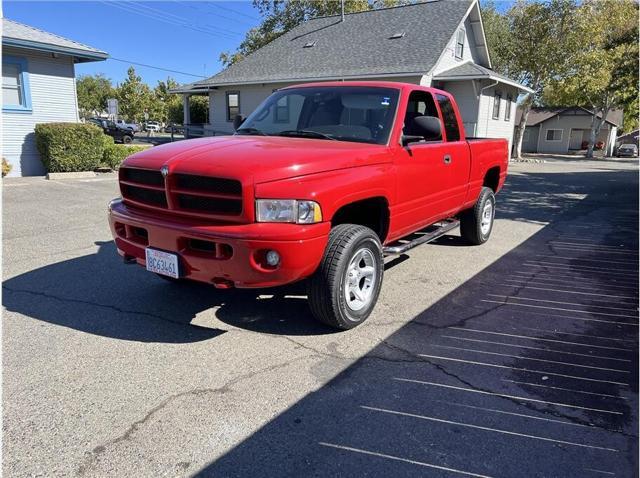 used 2001 Dodge Ram 1500 car, priced at $11,995