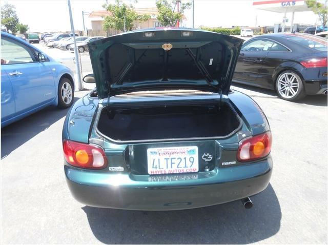 used 2000 Mazda MX-5 Miata car, priced at $13,795