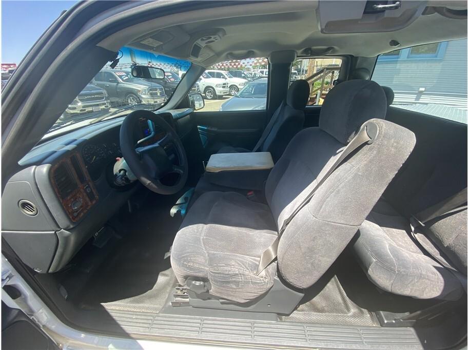 used 2000 Chevrolet Silverado 1500 car, priced at $5,995