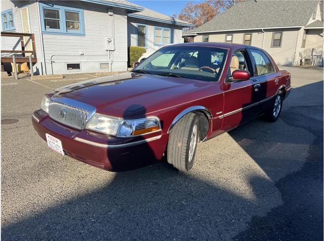 used 2004 Mercury Grand Marquis car, priced at $4,995